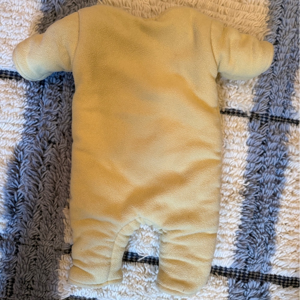 Baby Merlin’s Magic Sleepsuit Yellow Baby Size SMALL 12-18lb - Picture 2 of 3